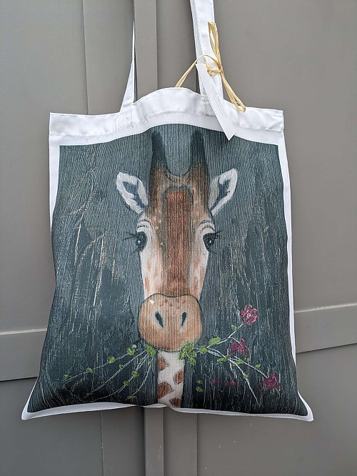 Giraffe tote bag, Olive - Click to Enlarge